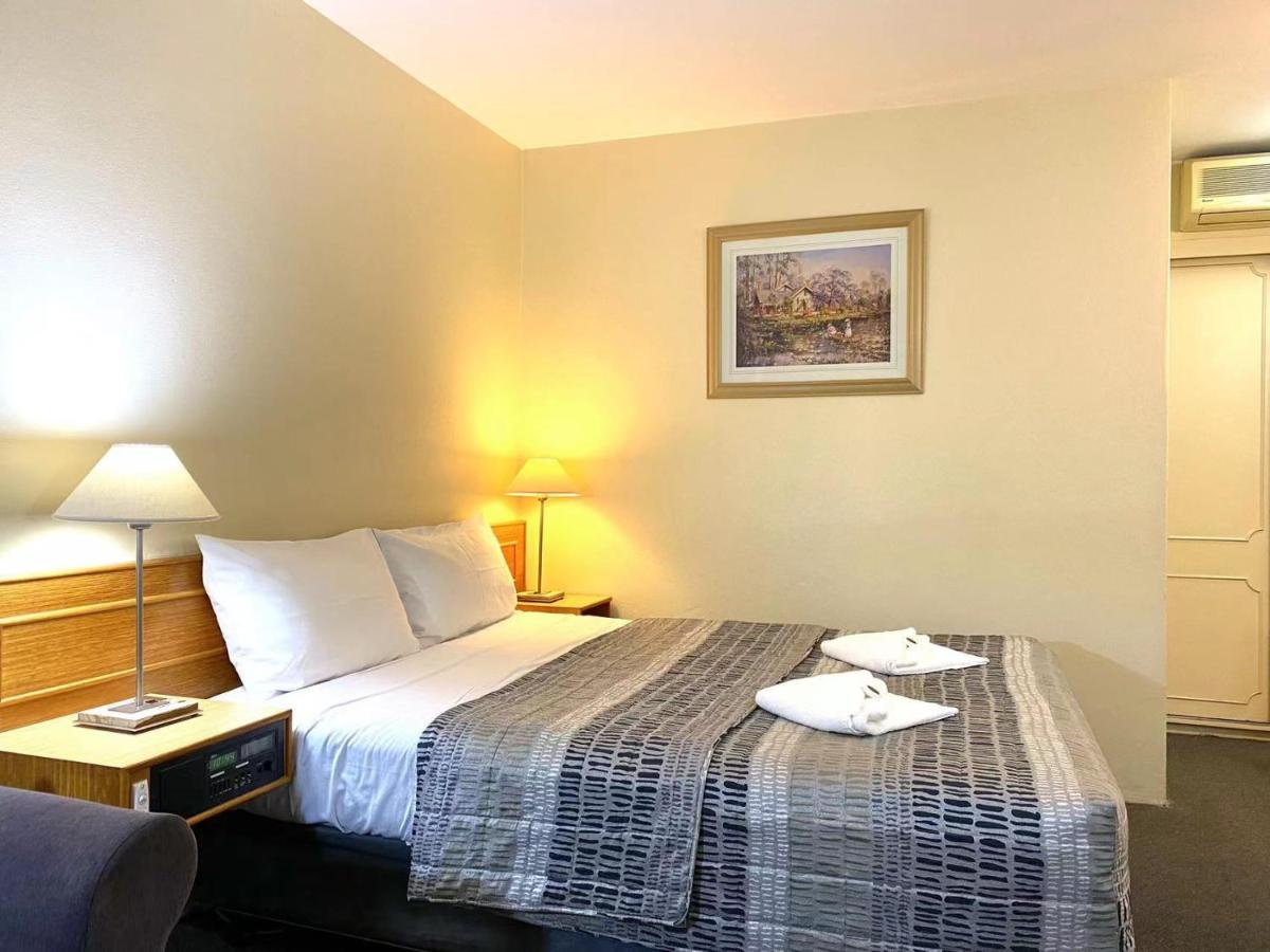 Gateway Motor Inn Narrandera Exteriör bild