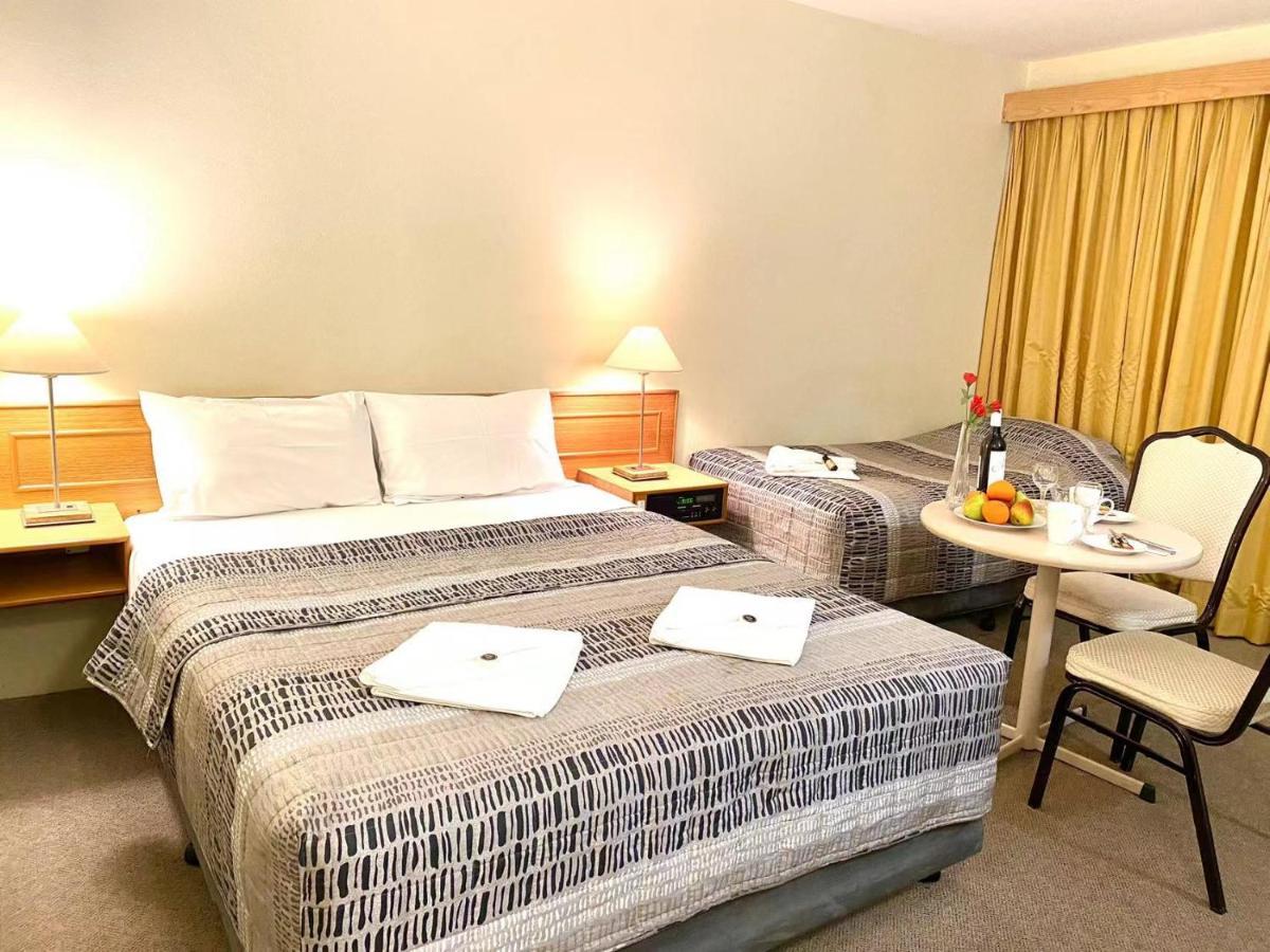 Gateway Motor Inn Narrandera Exteriör bild