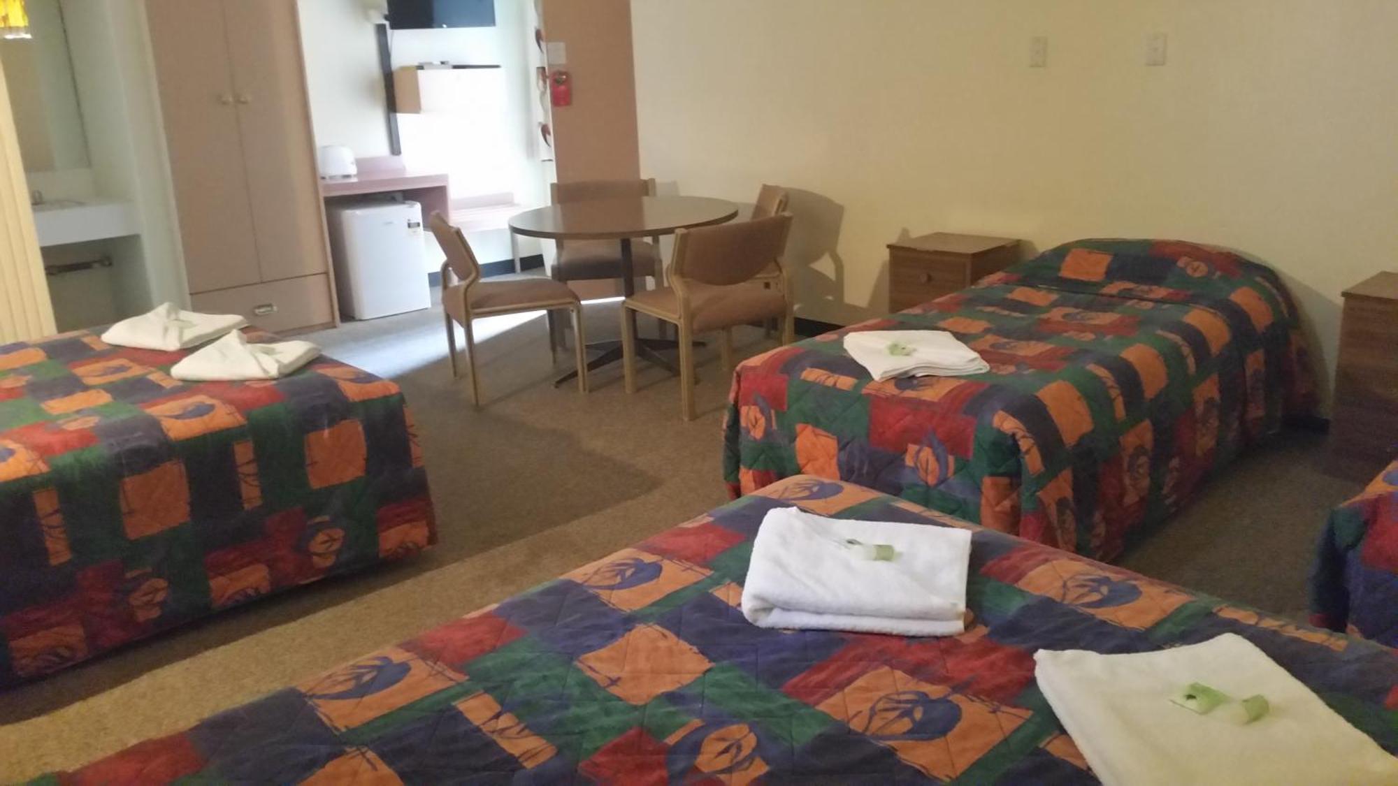 Gateway Motor Inn Narrandera Rum bild